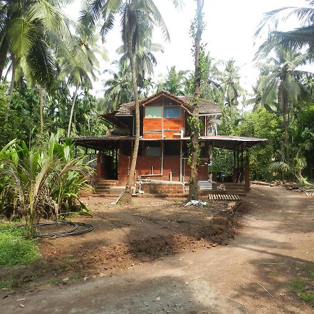 מלון Dāpoli Bangli, The Finest Konkan Living מראה חיצוני תמונה