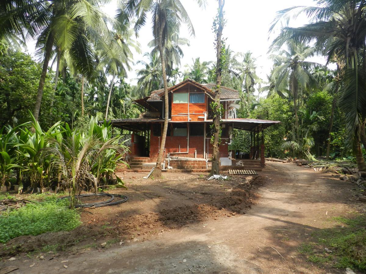מלון Dāpoli Bangli, The Finest Konkan Living מראה חיצוני תמונה