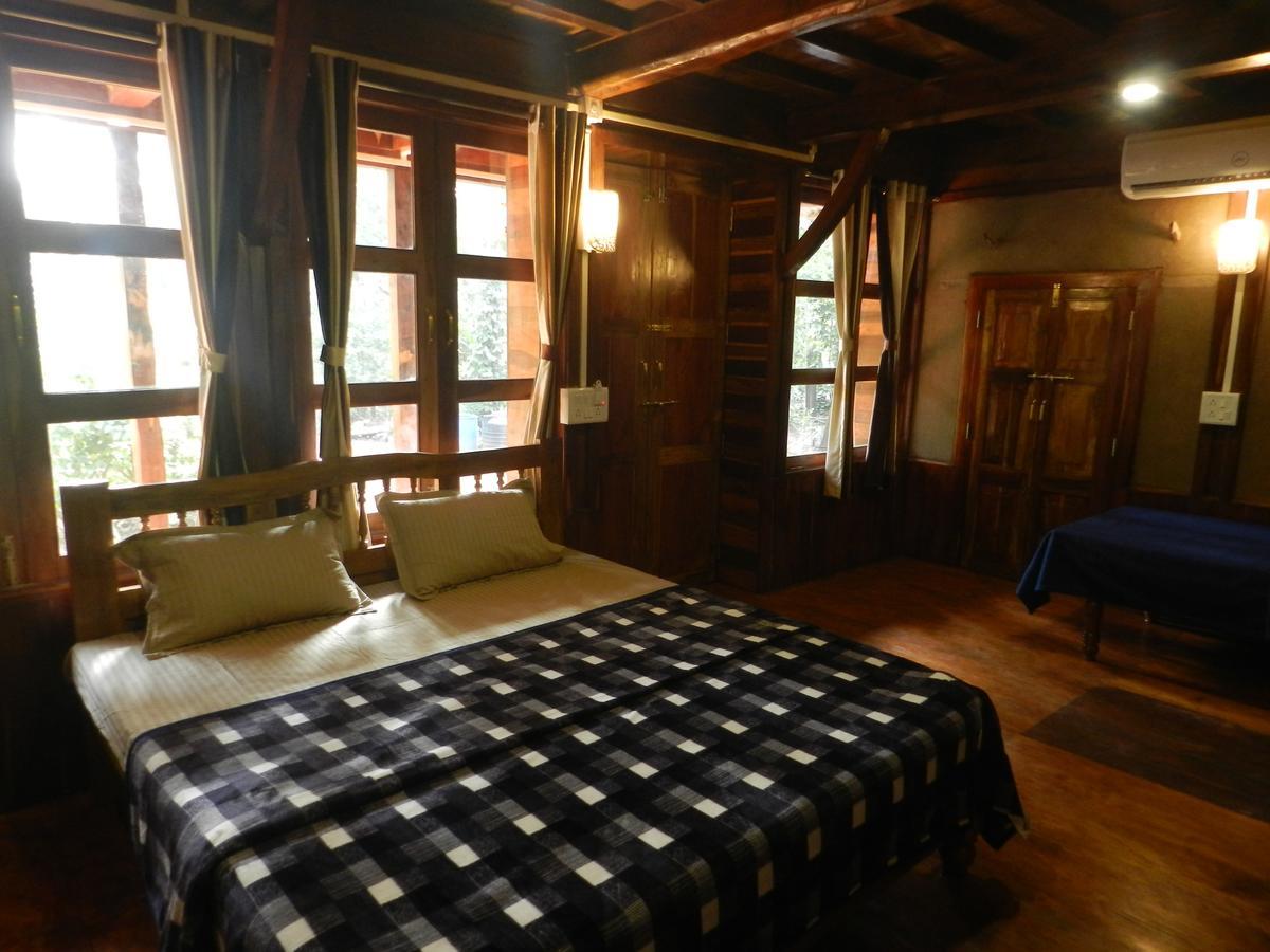 מלון Dāpoli Bangli, The Finest Konkan Living מראה חיצוני תמונה